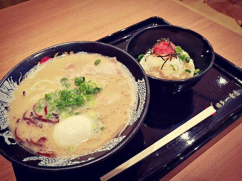 File:Hakata-style ramen.jpg