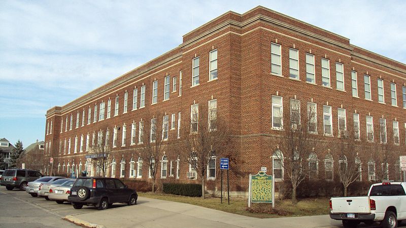 File:HamtramckCityHall.jpg