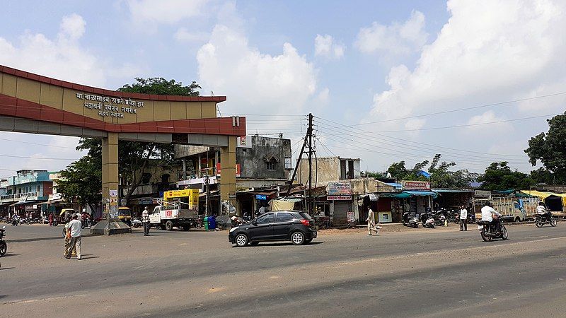 File:Main road Bhadravati.jpg