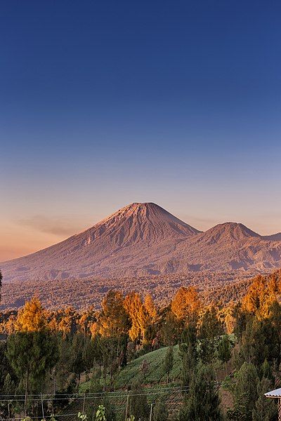 File:Mount Semeru.jpg