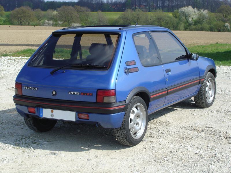 File:Pug205gti hinten.jpg