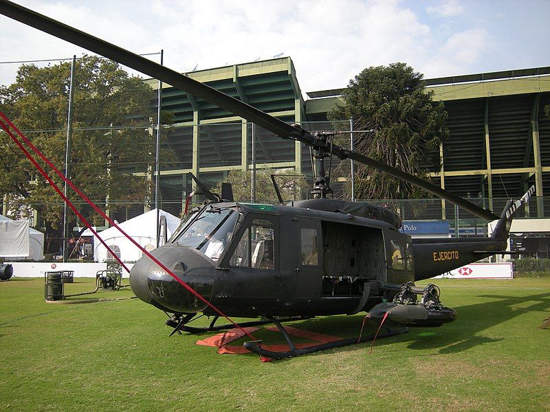 File:UH-1H Huey EA.JPG