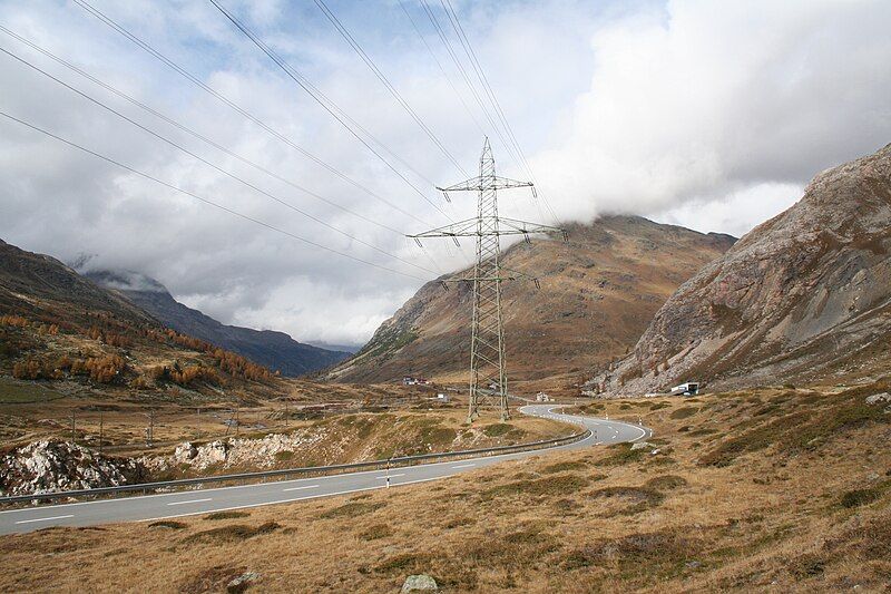 File:Val Bernina.jpg