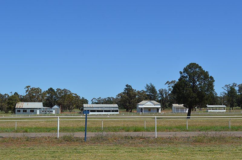 File:Weethalle Showgrounds.JPG