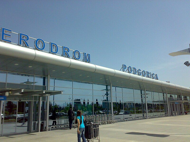 File:AerodromPodgorica.jpg