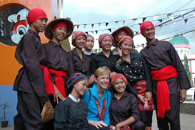 File:Basilan students.JPG