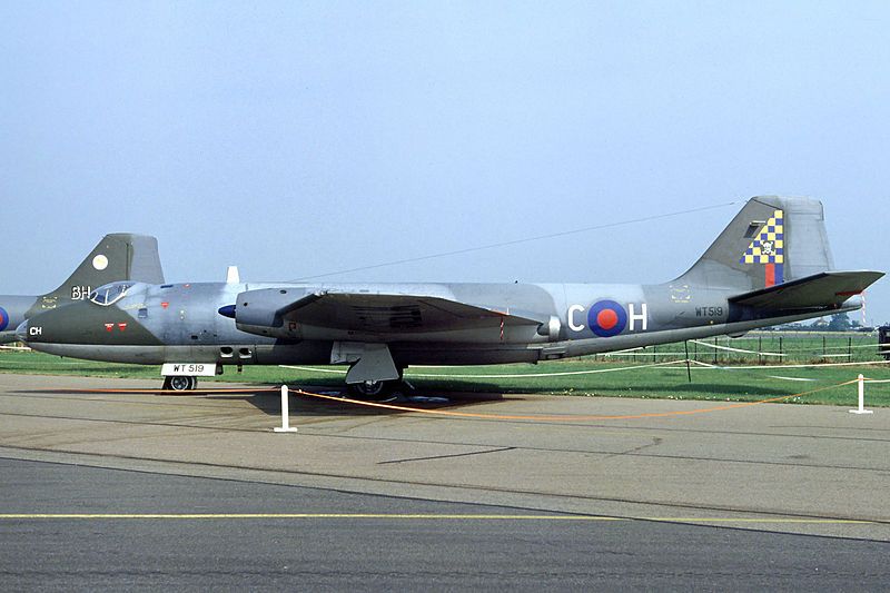 File:Canberra PR7 (19705460561).jpg