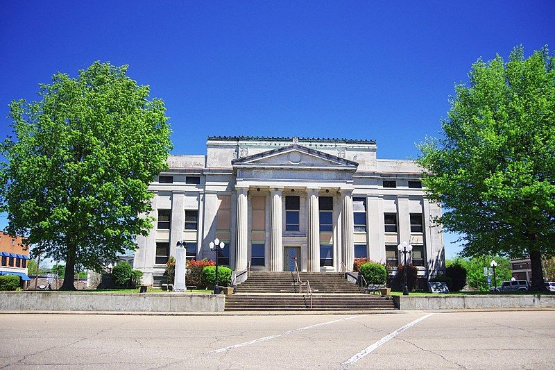 File:Carroll-County-Courthouse-tn.jpg