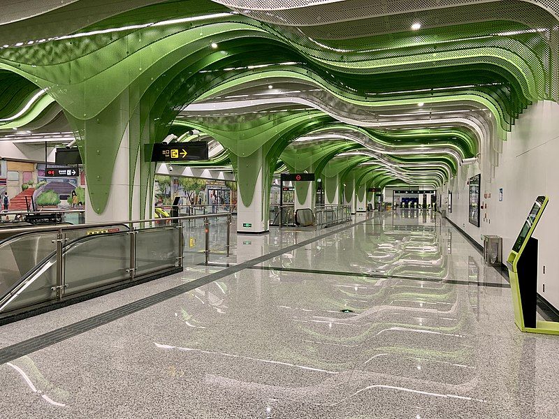 File:Fangcao Street Station-Hall.jpg