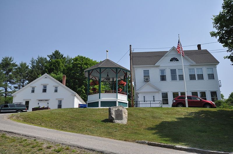 File:FreedomNH TownOfficesAndMasonicHall.jpg