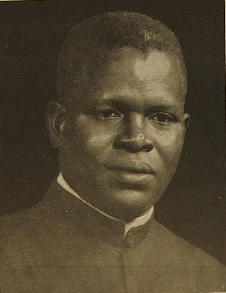 File:Fulbert Youlou (cropped).JPG