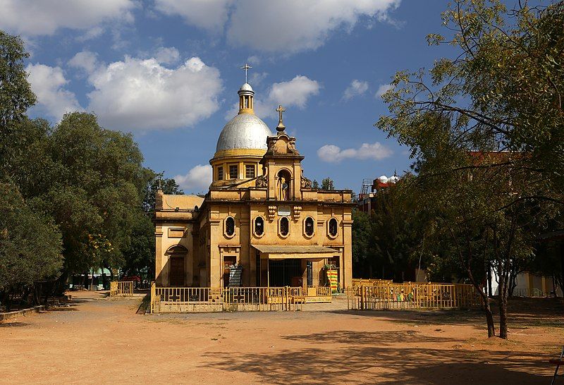 File:Harar, chiesa selassie.jpg