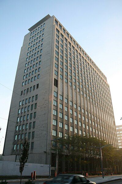 File:Imperial Oil Building.JPG