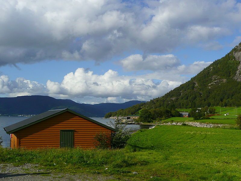 File:Jondal, Norway.jpg