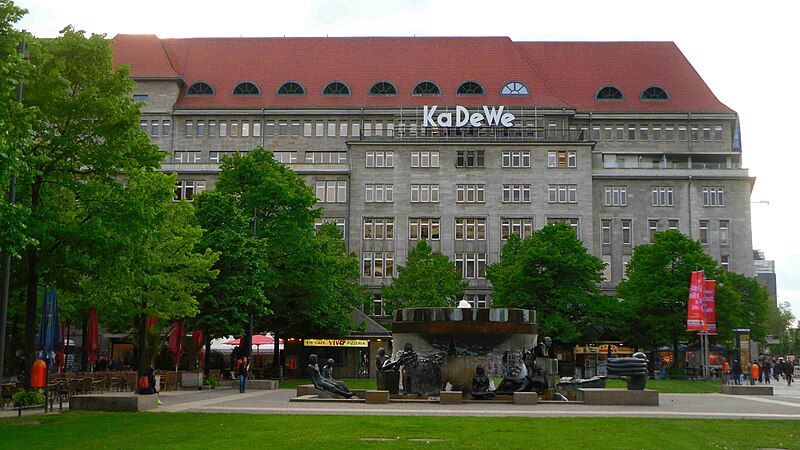 File:KaDeWE Wittenbergplatz.jpg