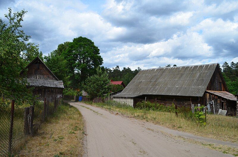 File:Latežeris, ūlyčia.JPG