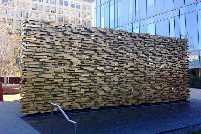 File:Los-angeles-police-department-memorial-for-fallen-officers.jpg