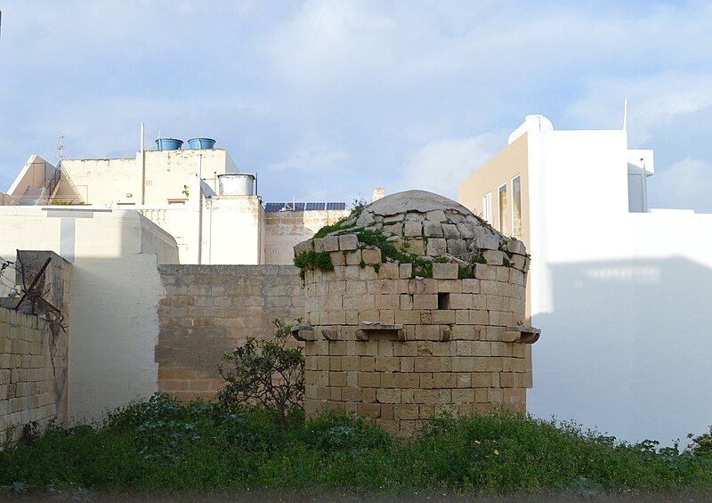 File:Mqabba monuments 30.jpg