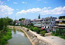 Ngao River flowing by Ngao town