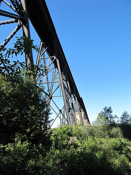 File:SkytrailBridge.jpg