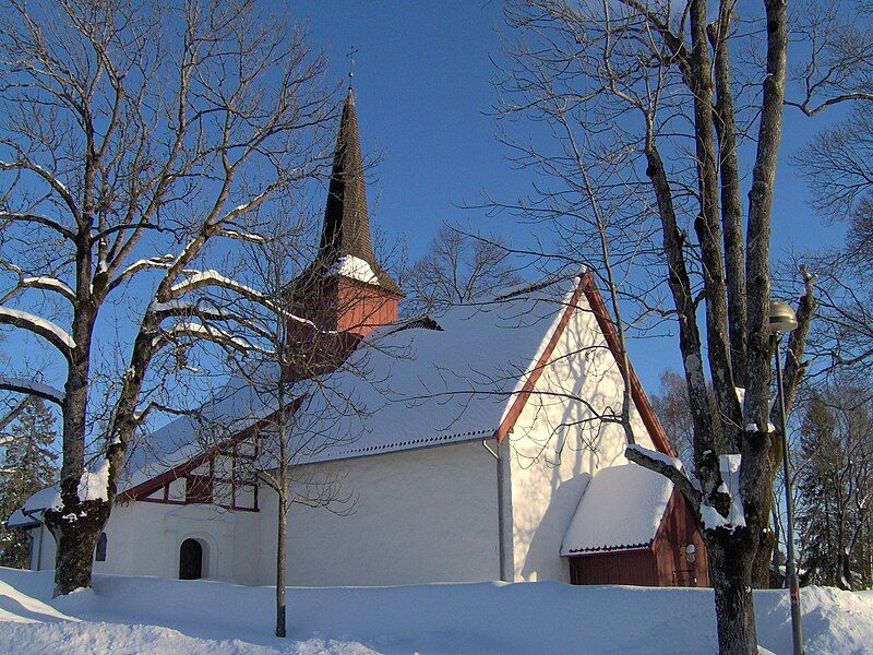 File:Tanum kirke 01.jpg