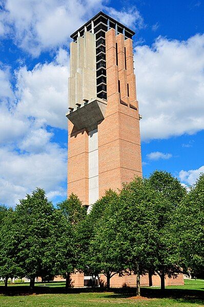 File:UniversityofMichiganLurieTower.jpg