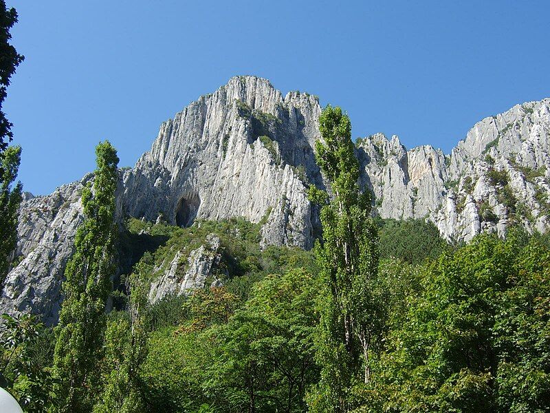 File:Vratsata gorge.JPG