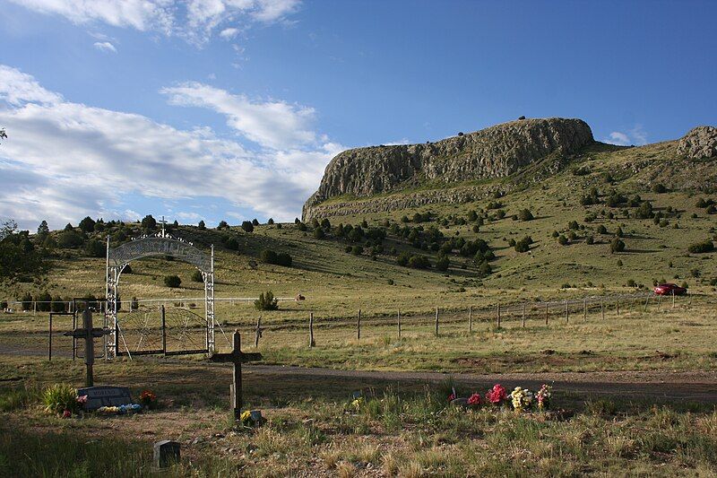 File:Wagon Mound.JPG