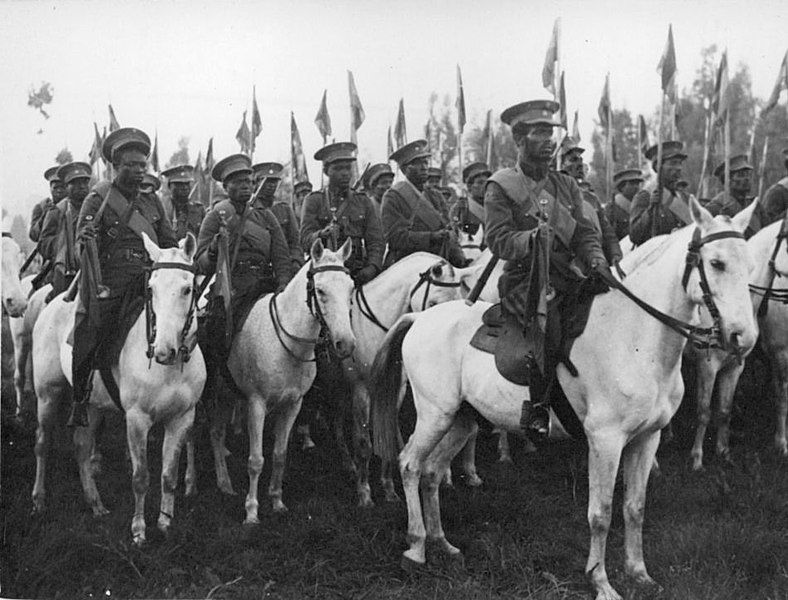 File:Abyssinian-soldiers-1936-142348340618.jpg