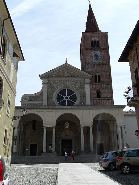 File:Acqui Terme-cattedrale-facciata1.jpg