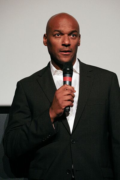 File:Colin Salmon 2008-10a.jpg