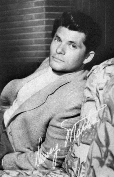 File:Dewey Martin 1950s.JPG