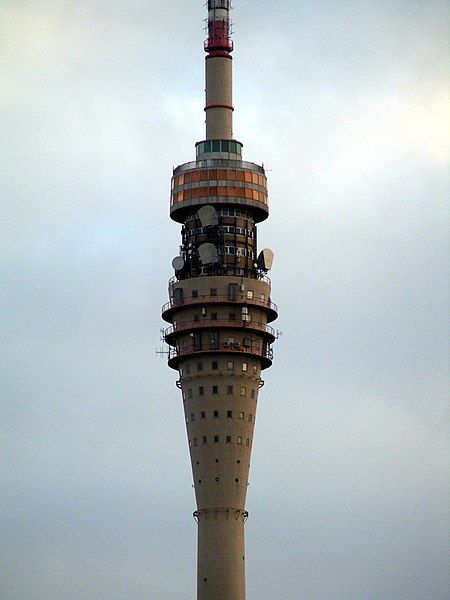 File:Dresden Fernsehturm Detailansicht.jpg