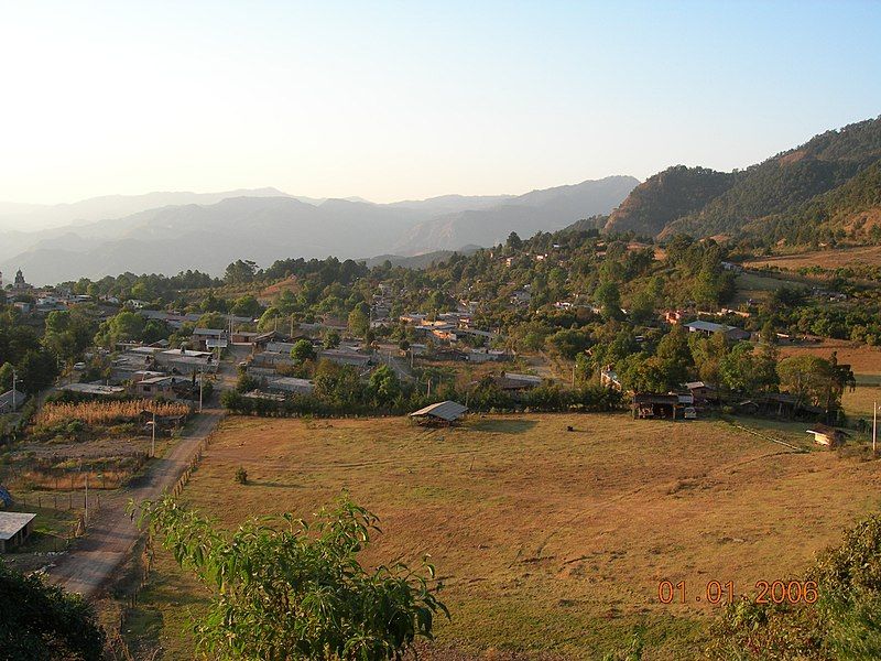 File:El Caracol, Michoacán.jpg