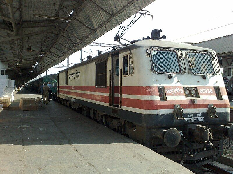 File:Ghaziabad WAP 5.jpg