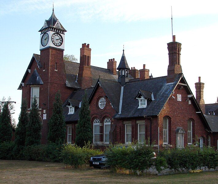 File:Kiveton Colliery Offices.jpg