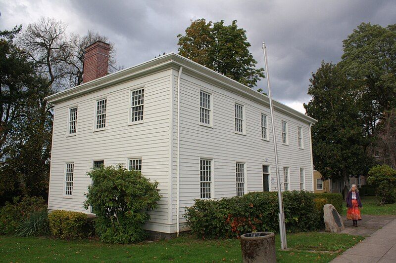 File:McLoughlin House.jpg