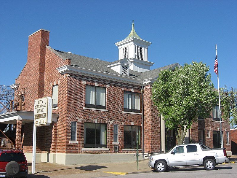 File:Metropolis city hall.jpg