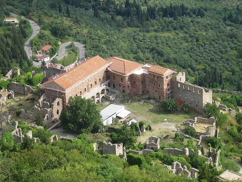 File:Mystras palace 1.jpg