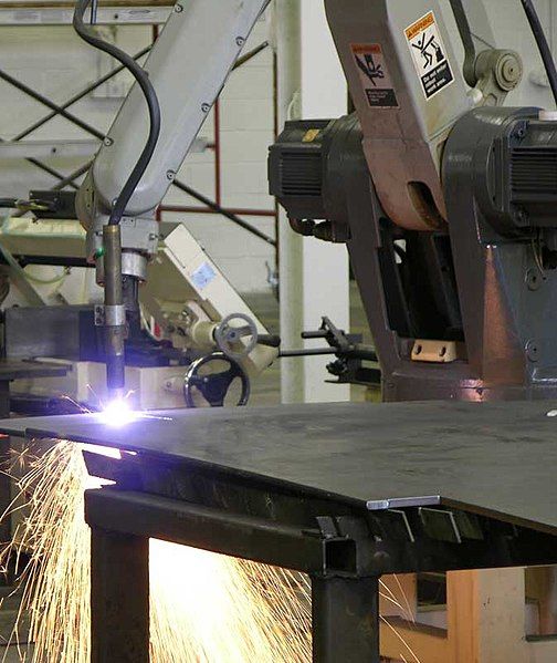 File:Robotworx-plasma-cutting-robot.jpg