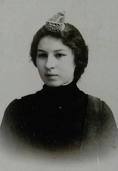 File:Sara Shakulova.jpg