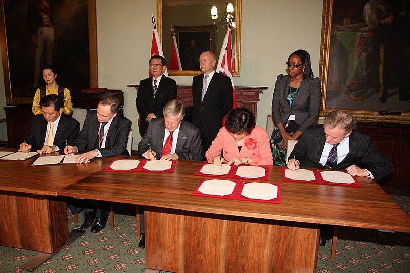 File:Signing ceremony (6943869420).jpg