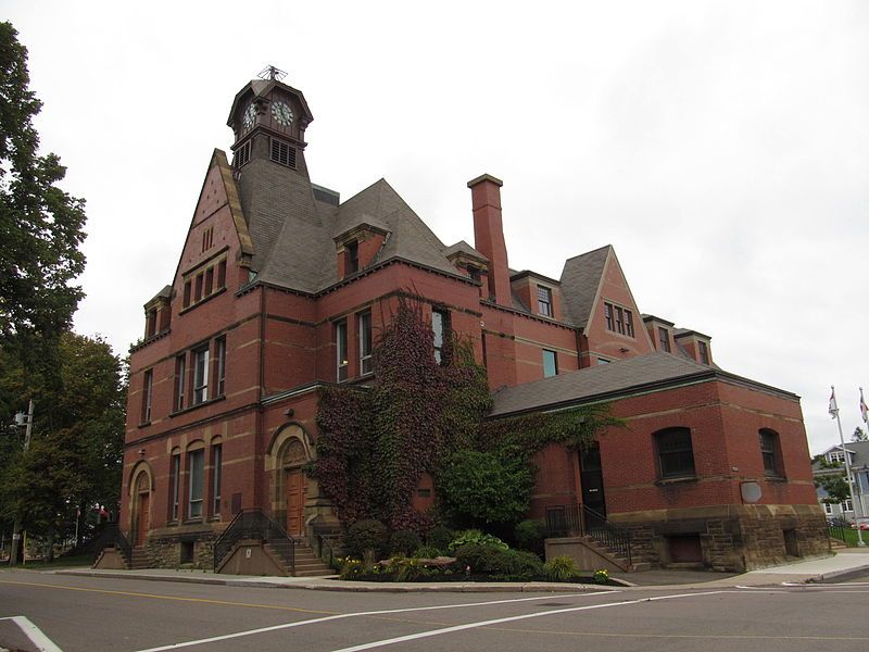 File:Summerside City Hall.jpg