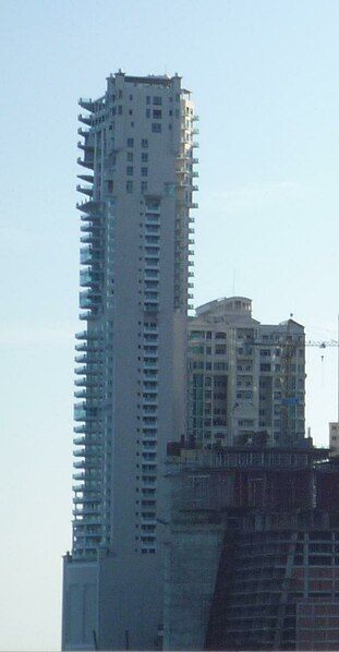 File:Venetian Tower Panama.jpg