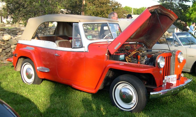 File:1948 Willys Jeepster.jpg