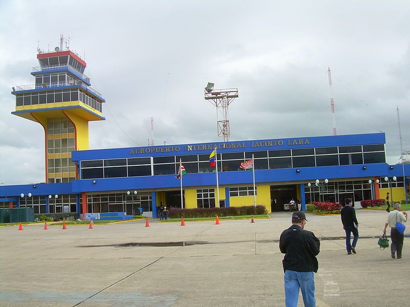 File:Aeropuerto Jacinto Lara.JPG