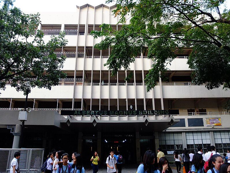 File:Albertus Magnus Building.JPG