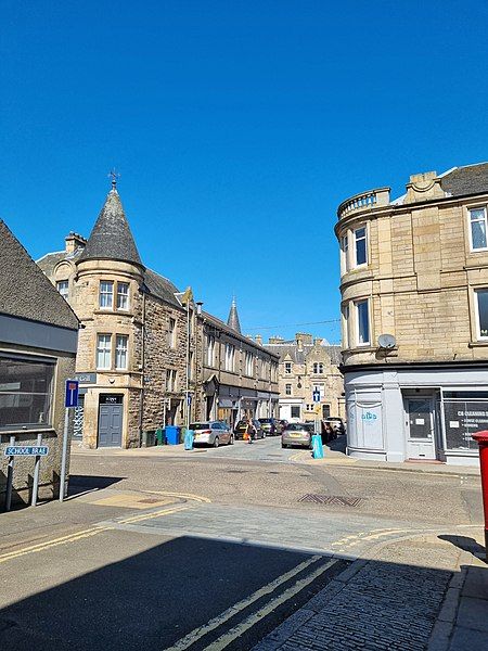 File:Bo'ness Town centre.jpg