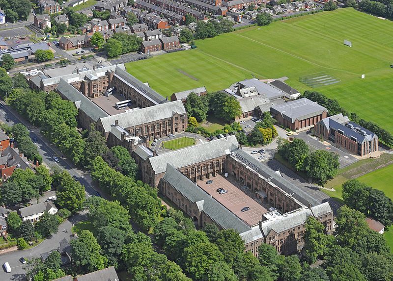 File:Bolton School Campus.jpg