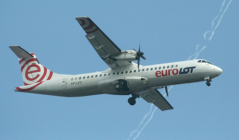 File:EuroLOT-ATR-72-202-SP-LFC-landing-VNO.jpg